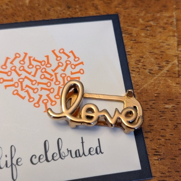 Keep collective love charm - Picture 2 of 3